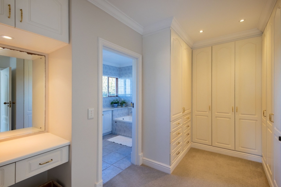 4 Bedroom Property for Sale in Lower Robberg Western Cape